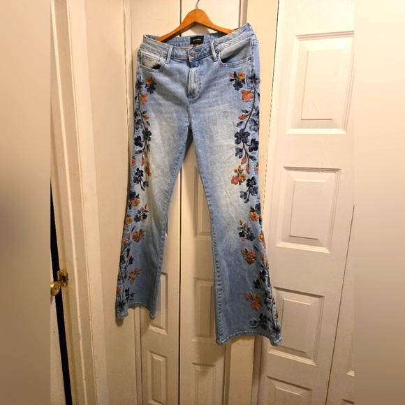 DRIFTWOOD Blue Straight Leg Jeans with Distressed Detailing 30.34 - Picture 10 of 16